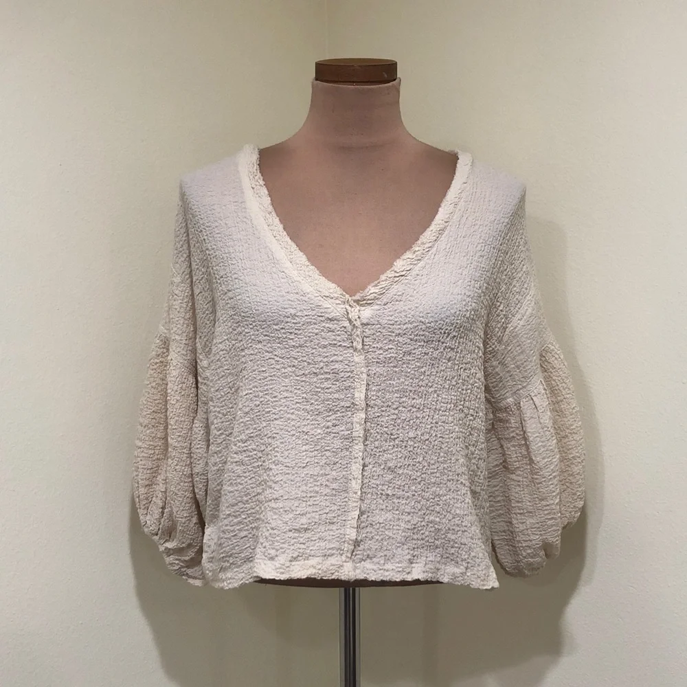 Anthropologie Grade & Gather Blouse Size Small Ecru Light Beige Textured Top